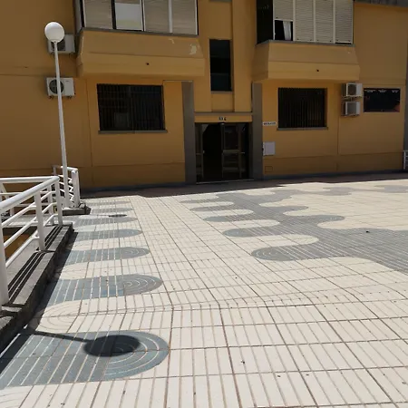 Гостевой дом Doramas Private Shared Toilet