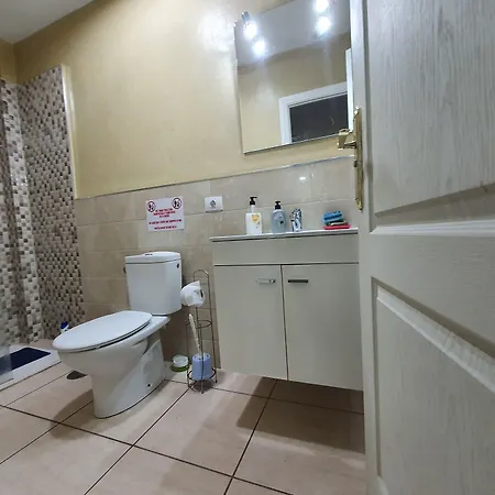 Doramas Private Shared Toilet 3*